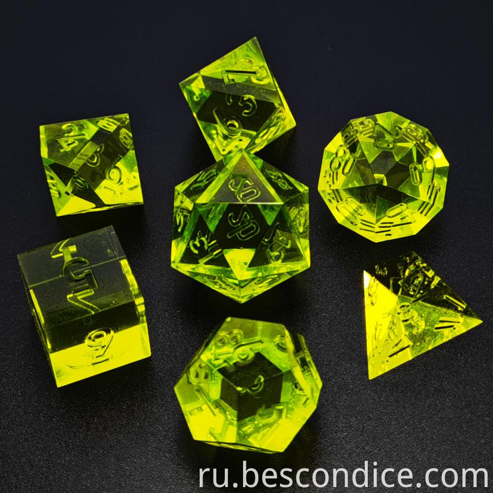 Clear Unpainted Sharp Edge Dnd Dice Set 7